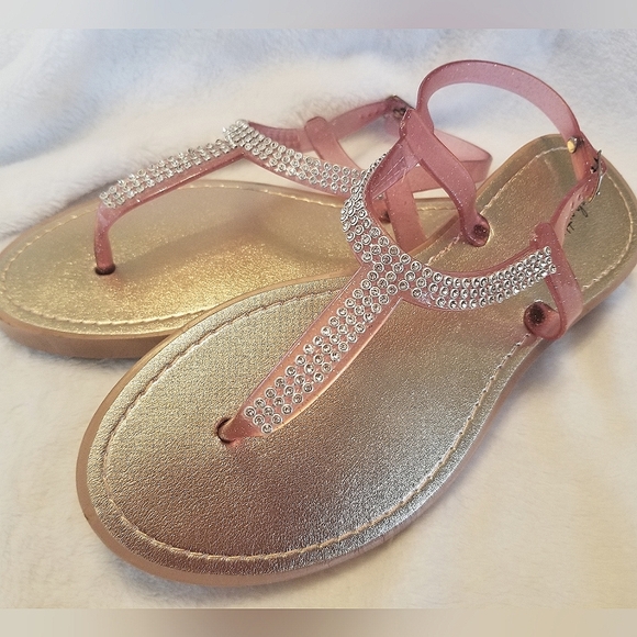 chatties Shoes - Rose Gold Rhinestone Sandals | Chatties | Jellies | Buckle | Flip Flop | 8